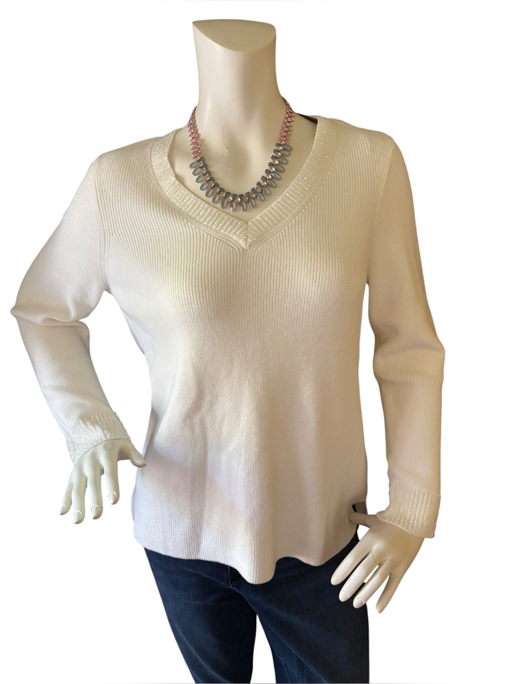 Chico's White V-Neck Sequin Pullover Ribbed Sweater, Size 1 (US 8)